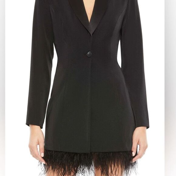 NWT Mac Duggal Women's Ieena Feathered Trim Tuxedo Dress Dress 26510 size 2 - Picture 3 of 7